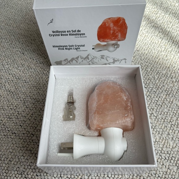 HIMALAYAN SALT NIGHT LIGHT - Picture 4 of 5